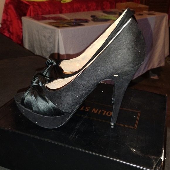 Black Chunky Platform Heels with White Stripe - Picture 1 of 9